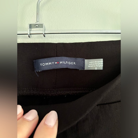Tommy Hilfiger women’s skinny black pants! Size 8 - Picture 3 of 3